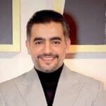 اكتشف كل ما يخص هاني سلامة من أفلامه الشهيرة ومسيرته الفنية المميزة، بالإضافة إلى أسرار حياته الشخصية ونصائح للمحبين في هذه المقالة الشيقة.